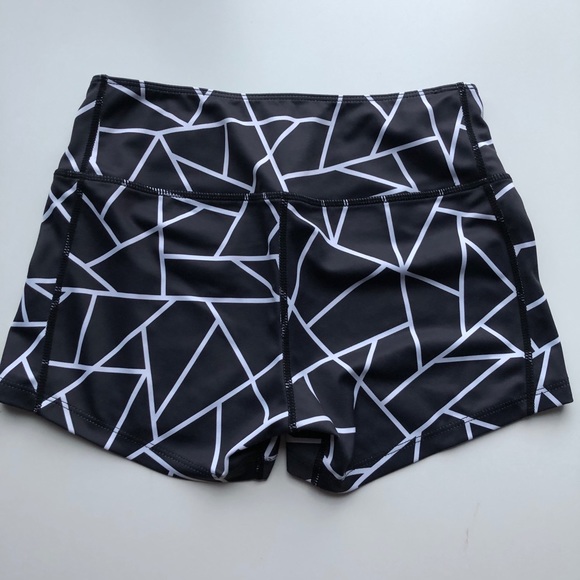 Cleo Harper Easton Short 2.0 - Picture 4 of 5